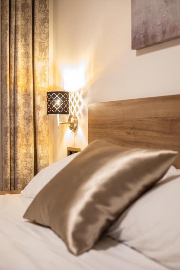 Rooms & Apartments Toni Stobreč Εξωτερικό φωτογραφία